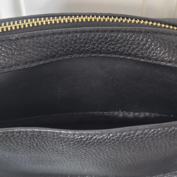 Michael Kors Jet Set East West Crossbody Black & White Animal Print - Picture 8 of 11